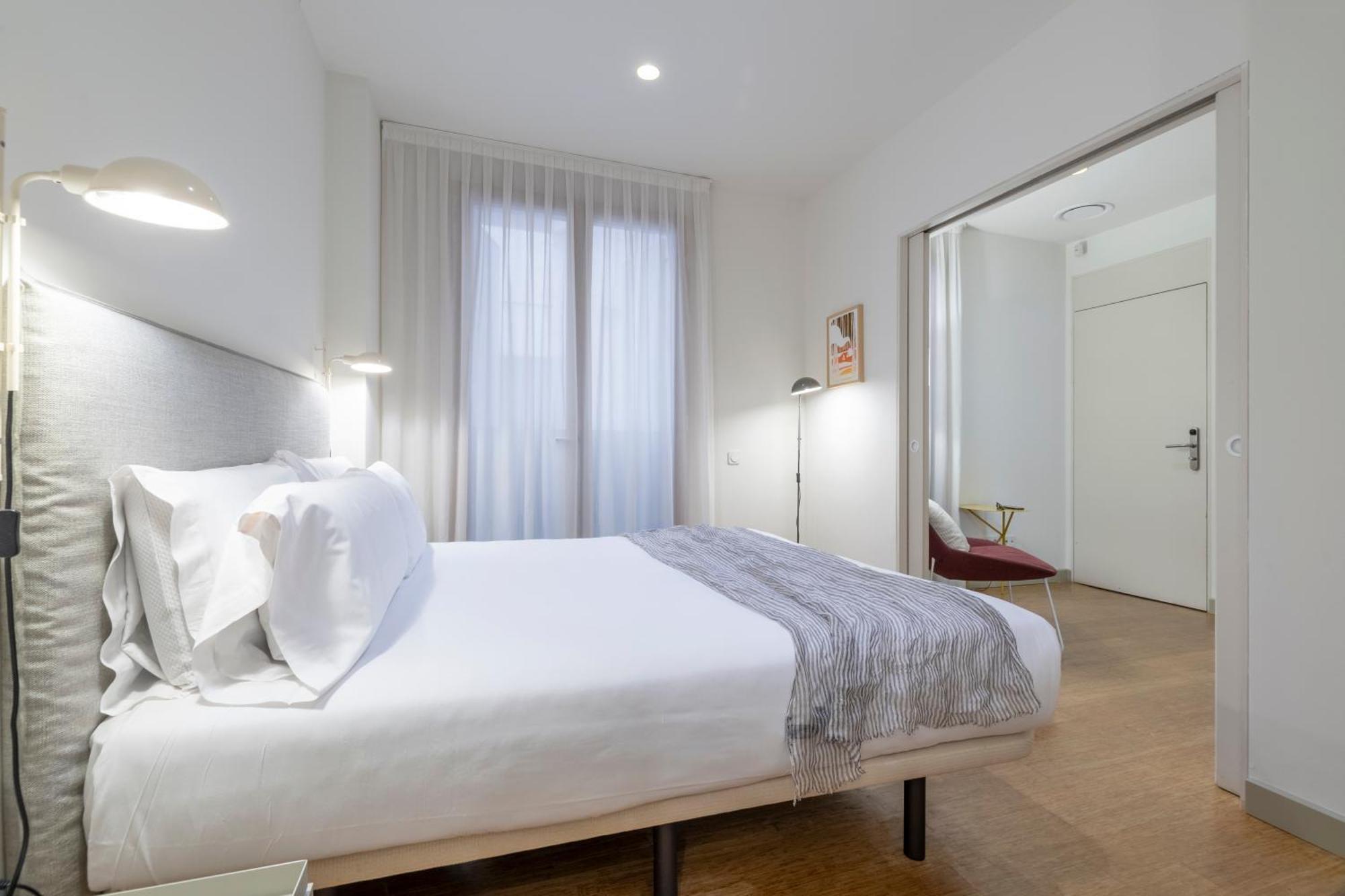 Aspasios City Oasis Apartments Barcelona Bagian luar foto