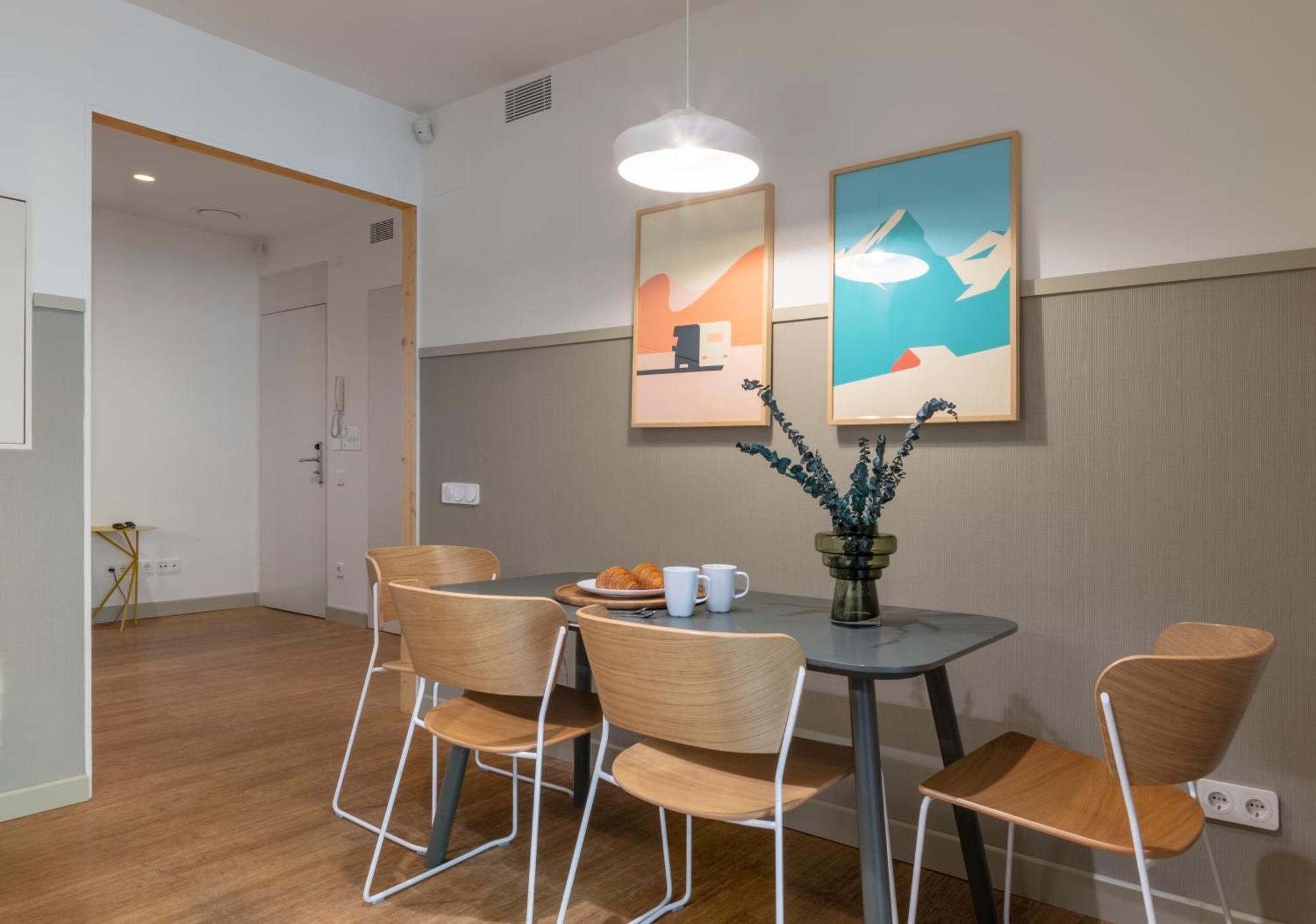 Aspasios City Oasis Apartments Barcelona Bagian luar foto
