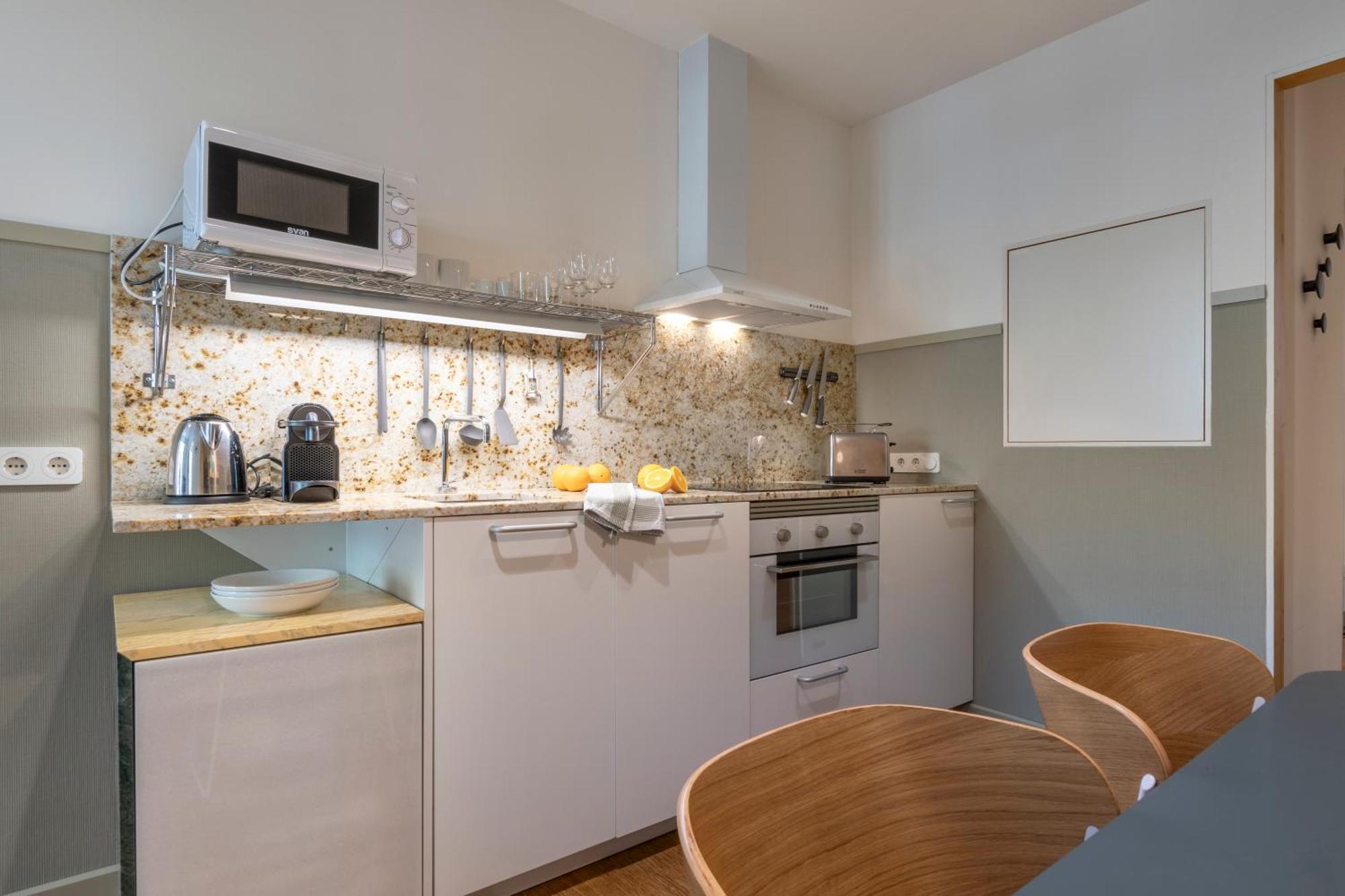 Aspasios City Oasis Apartments Barcelona Bagian luar foto