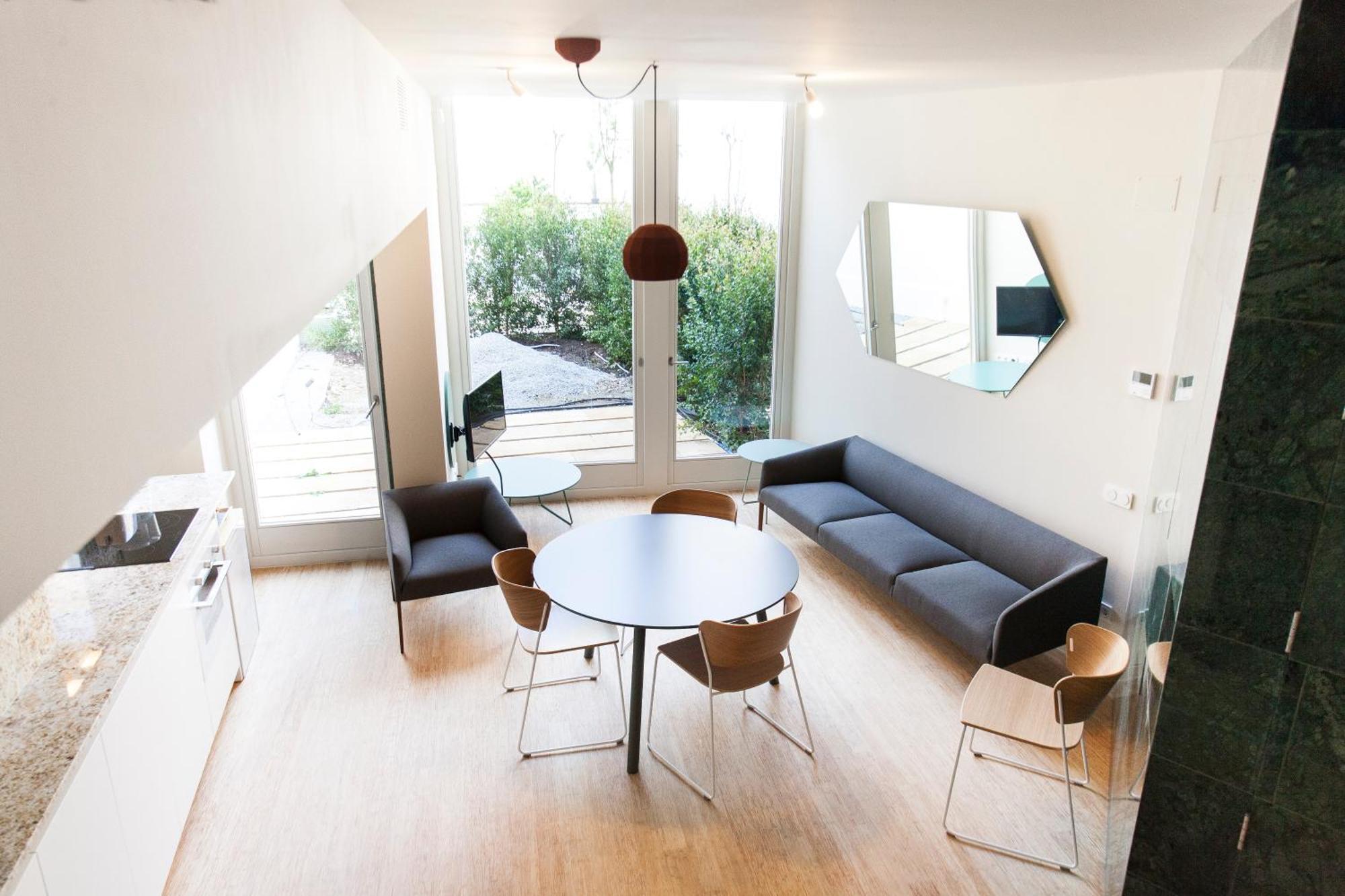 Aspasios City Oasis Apartments Barcelona Bagian luar foto