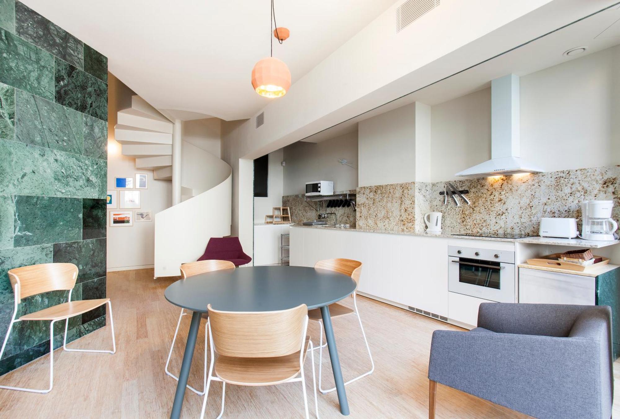 Aspasios City Oasis Apartments Barcelona Bagian luar foto