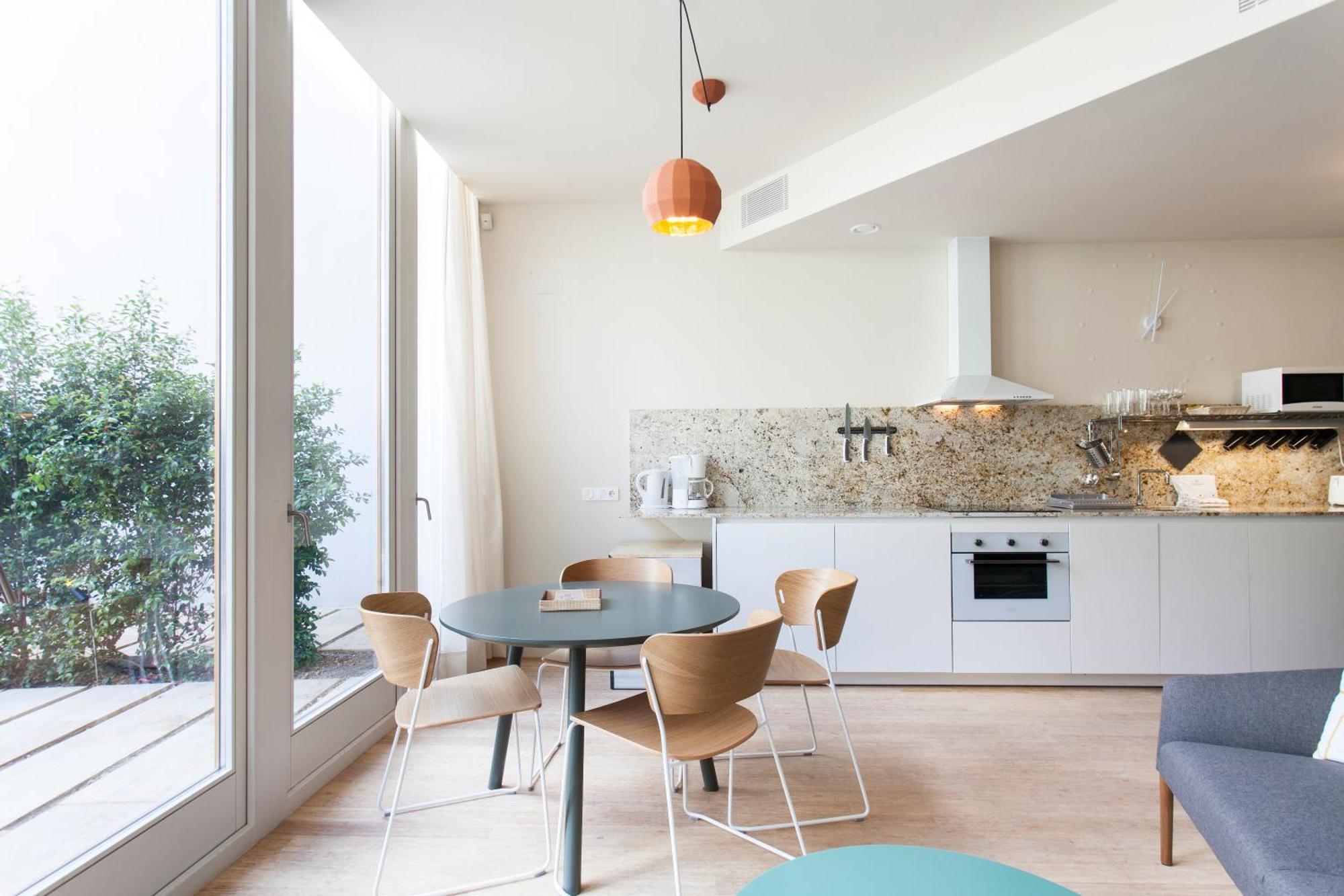 Aspasios City Oasis Apartments Barcelona Bagian luar foto